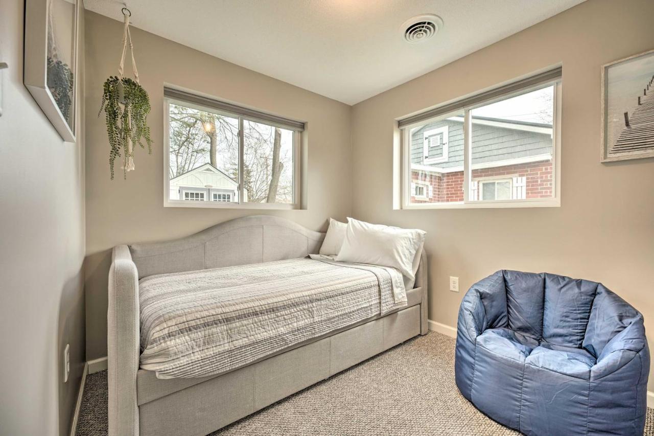 Waterfront Syracuse Home With Patio And Fire Pit! Екстериор снимка